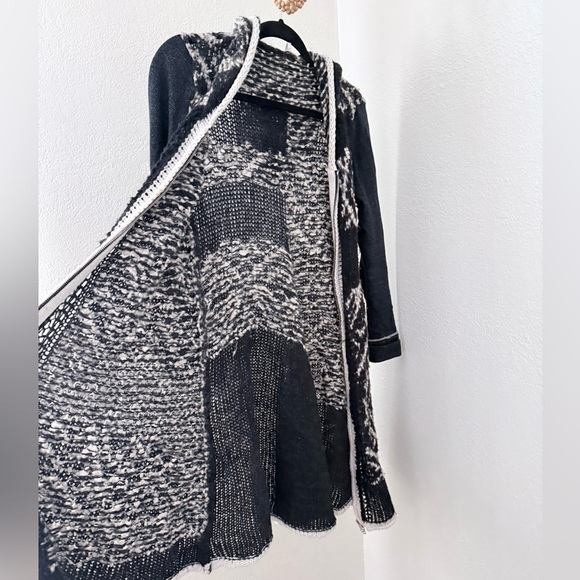 Free People White Moon Pattern Long Cardigan RARE FIND - Picture 8 of 9